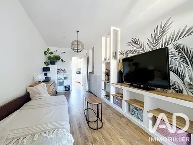 Apartment in Nanterre (92000)