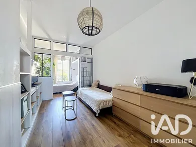 Apartment in Nanterre (92000)