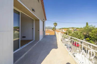 Duplex in Toulon (83000)