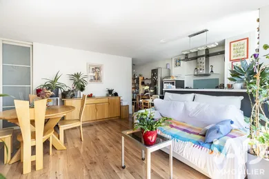 Apartment in Paris (75019)
