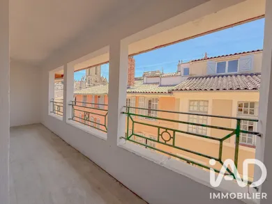 Apartment in Aix-en-Provence (13100)