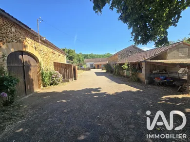 Park home in Saint-Martin-le-Redon (46700)