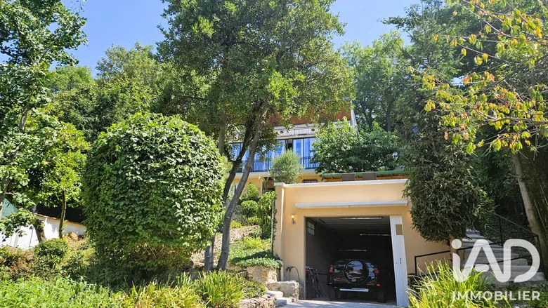 Maison 6 pièces 156 m² · à Chennevières-sur-Marne · 156 m² · 739 000 €