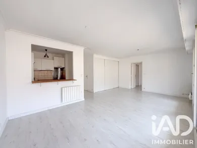 Apartment in Aix-en-Provence (13100)