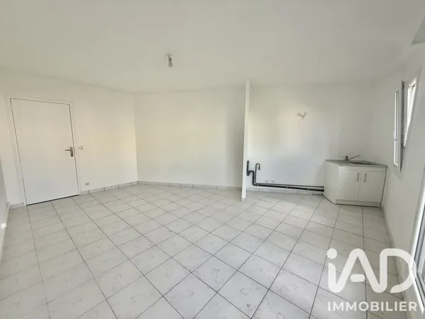 Appartement à Le Bourget (93350) photo 2