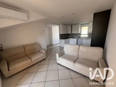 Duplex à Saint-Cyr-sur-Mer (83270)