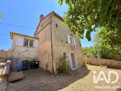 Maison de campagne à Saulgé (86500)
