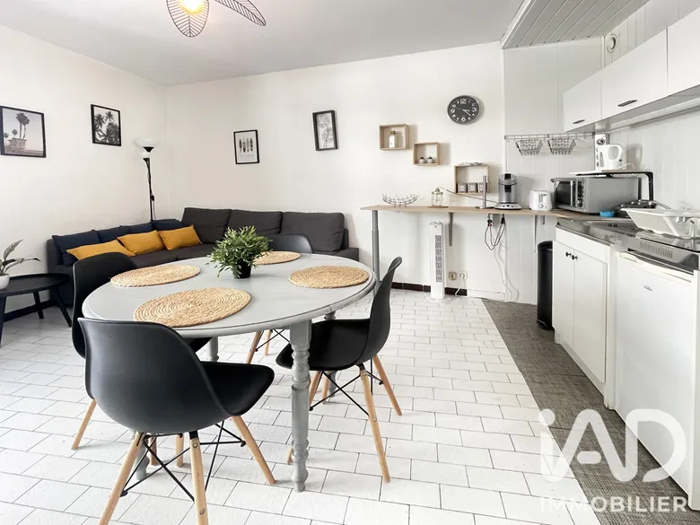 Appartement 1 pièce 28 m² · à Toulon · 27,7 m² · 104 000 €