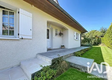 Architectural house in Héry-sur-Alby (74540)