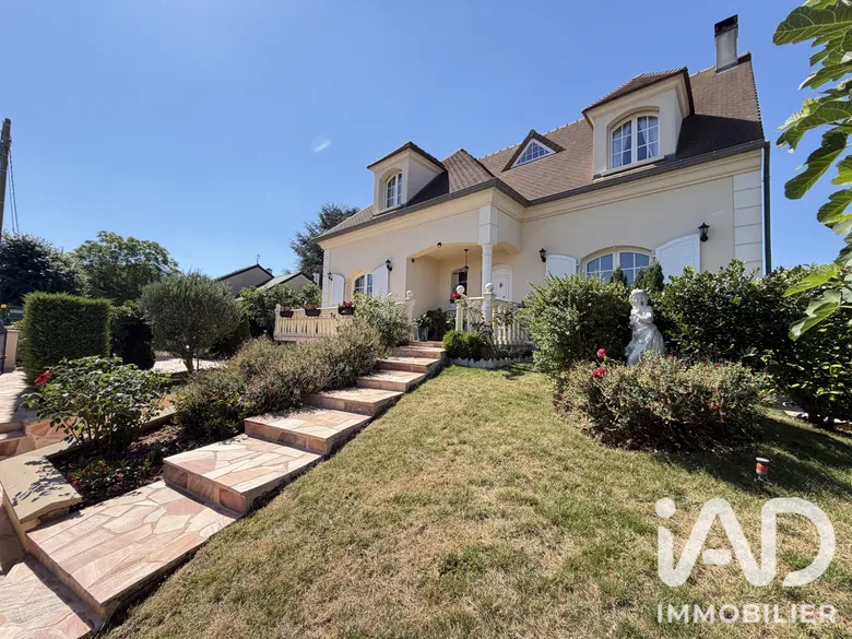 Maison 6 pièces 154 m² · à Servon · 154 m² · 589 000 €