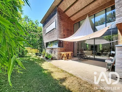 Architectural house in Arradon (56610)