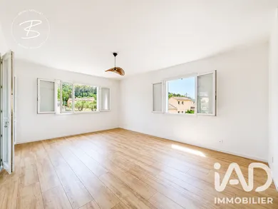 Appartement à Pierrefeu-du-Var (83390)