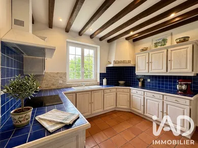 Maison traditionnelle à La Grande-Paroisse (77130)