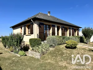 Maison traditionnelle à Saint-Cyr-sur-Loire (37540)
