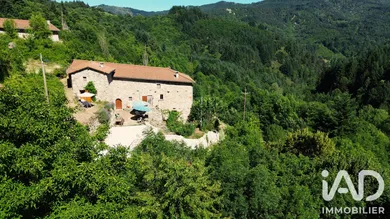 Maison traditionnelle à Dornas (07160)