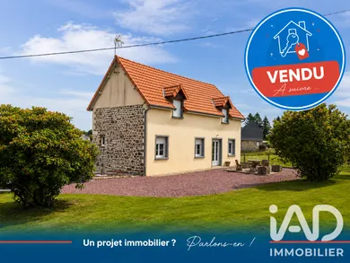 Maison de campagne à La Bloutière (50800)