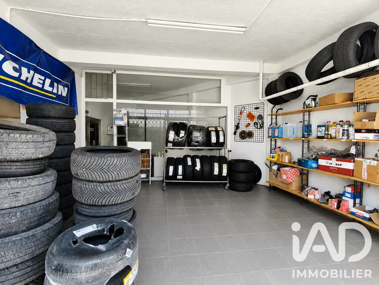 Murs commerciaux à Saint-Cézaire-sur-Siagne (06530) · 147 m² · 245 000 €
