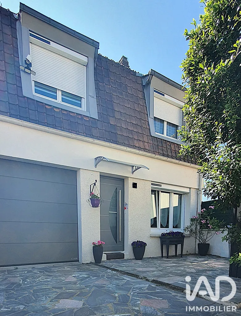 Maison 6 pièces 140 m² · à Maurepas · 140 m² · 319 000 €