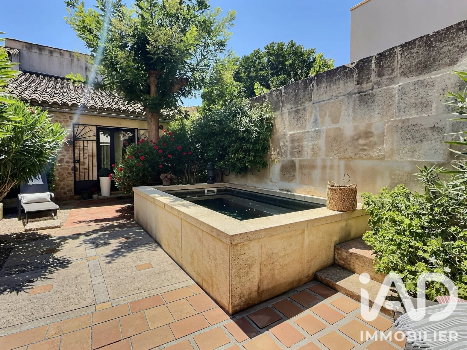 Vente maison à Mouriès (13890) : maison de village 6 pièces 205 m² - 2070684 — 3