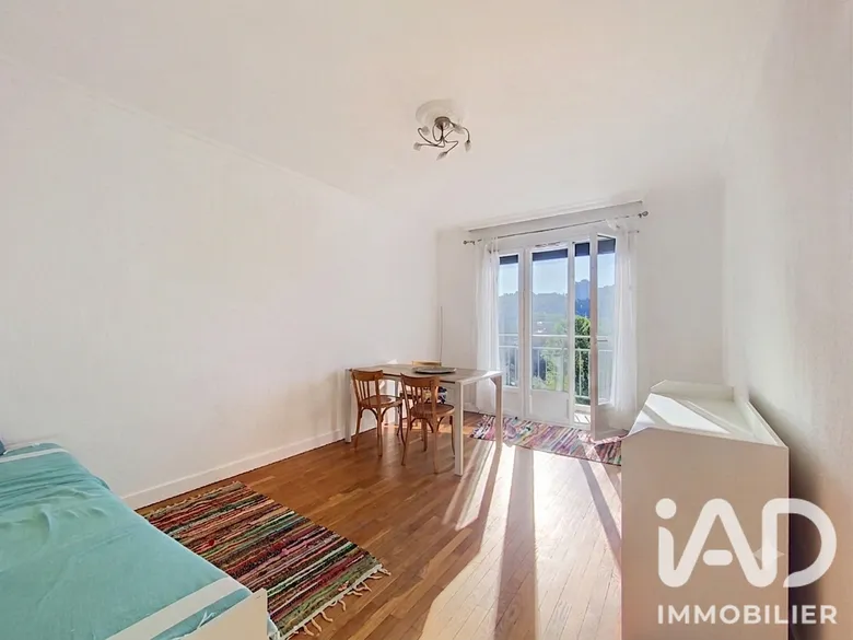 Appartement 2 pièces 42 m² · à Tassin-la-Demi-Lune · 42 m² · 200 000 €