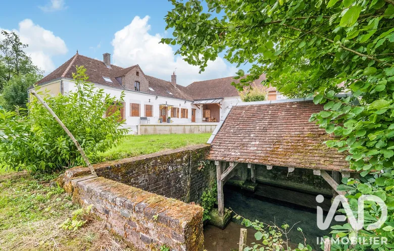 Maison 9 pièces 290 m² · à Montigny-les-Monts · 290 m² · 585 000 €