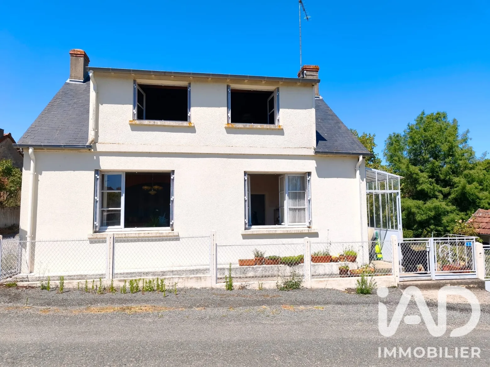 Vente maison à Cercy-la-Tour (58340) : maison de village 4 pièces 97 m² - 2065075