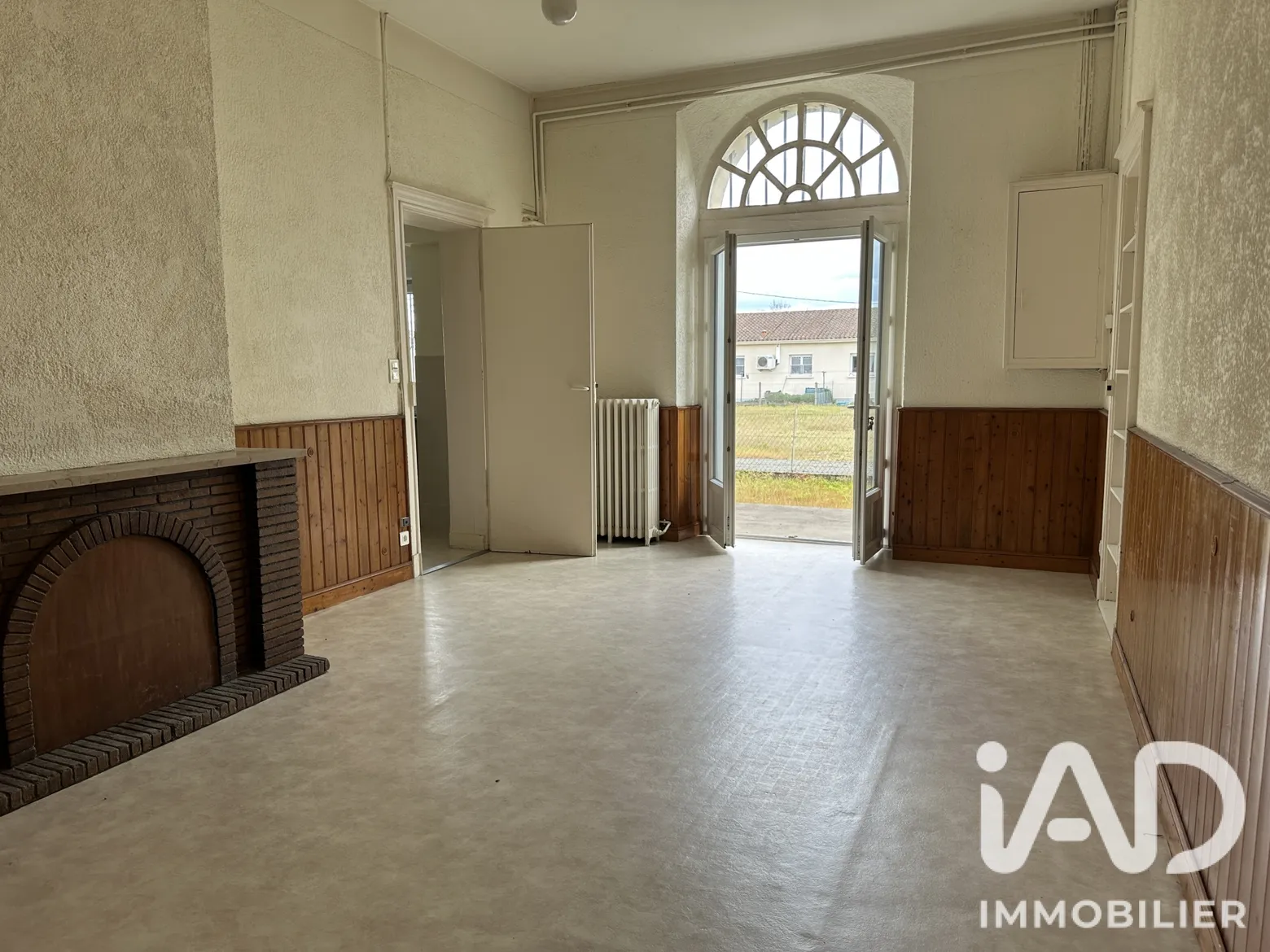 Vente maison à Ambarès-et-Lagrave (33440) : maison 3 pièces 143 m² - 2049185 — 3