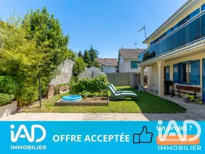 Maison traditionnelle à Ecquevilly (78920)