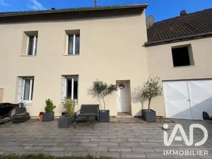 Maison de ville à Attainville (95570)
