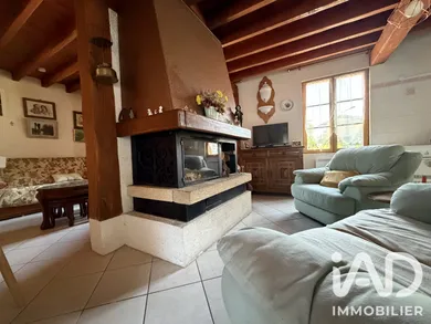 Maison à Laneuville-au-Pont (52100)