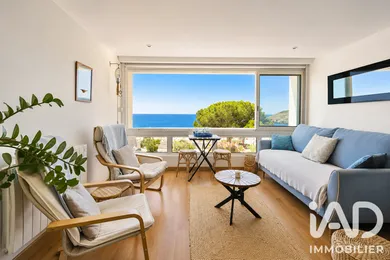 Apartment in Bandol (83150)