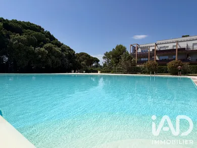 Appartement à Fréjus (83600)
