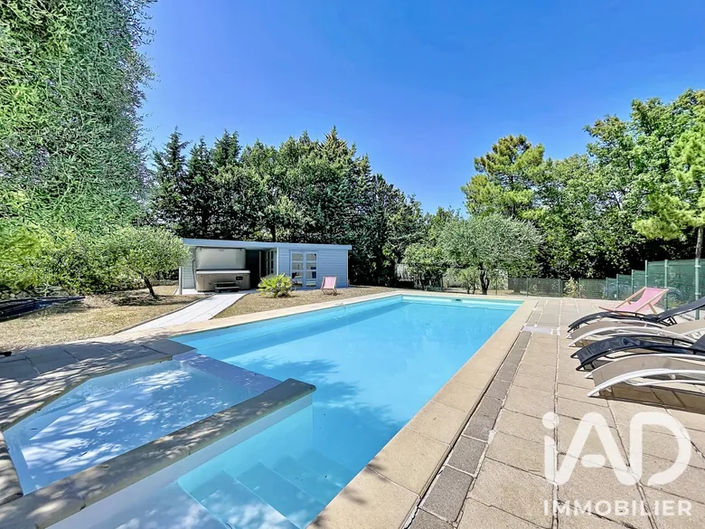 Maison 6 pièces 120 m² · à Bagnols-en-Forêt · 120 m² · 525 000 €