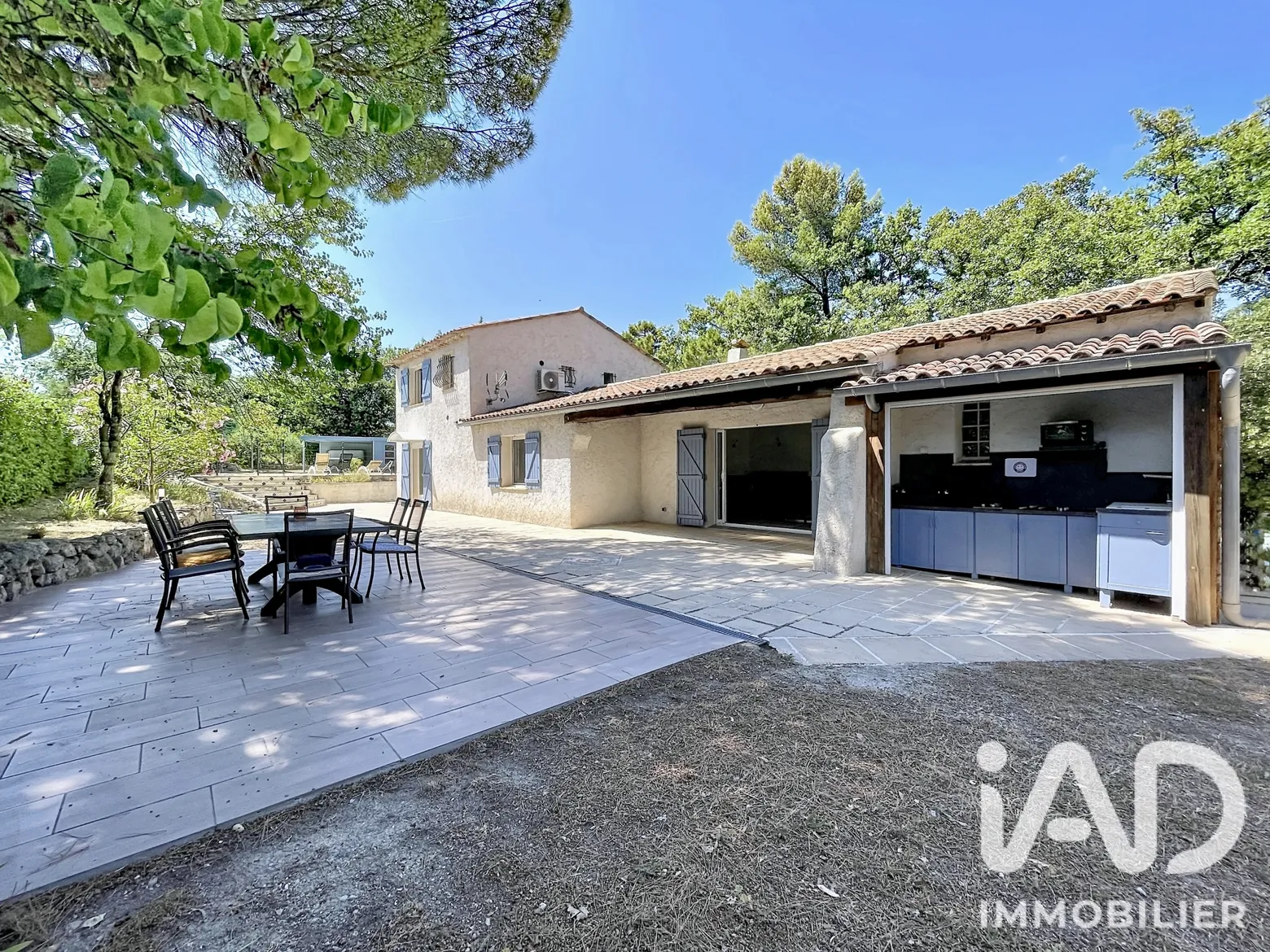 Vente maison à Bagnols-en-Forêt (83600) : maison traditionnelle 6 pièces 120 m² - 2068636 — 3