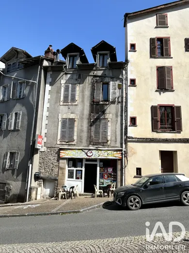 Building in Tulle (19000)