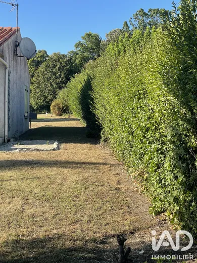 Terrain à bâtir à Saintes (17100)