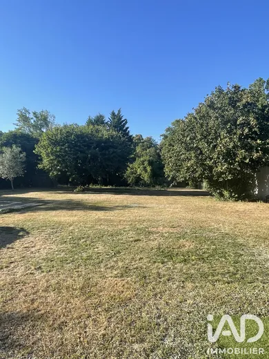 Terrain à bâtir à Saintes (17100)