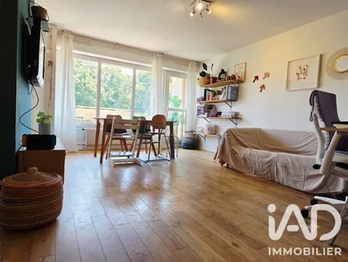 Appartement à Le Plessis-Robinson (92350)