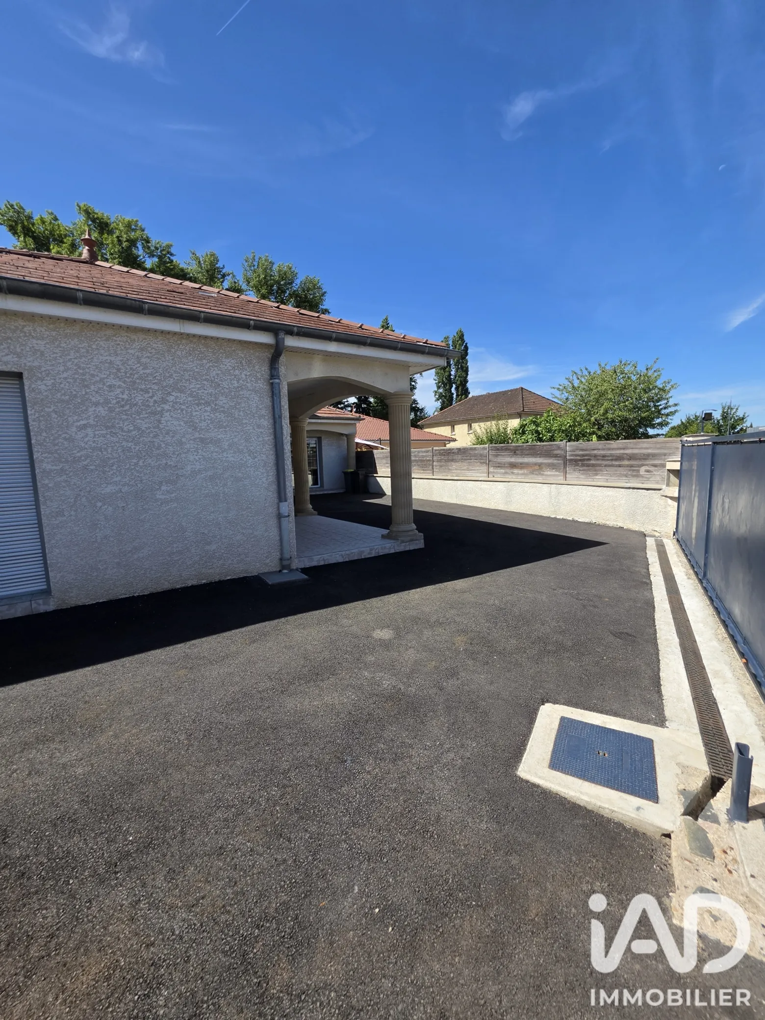 Vente maison à Cusset (03300) : maison 7 pièces 141 m² - 2070863 — 2