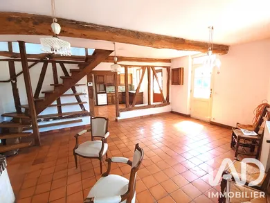 Maison à La Neuville-Chant-d'Oisel (76520)