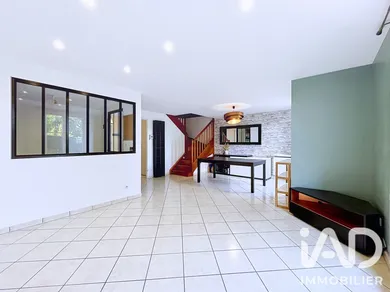 Maison à Champs-sur-Marne (77420)