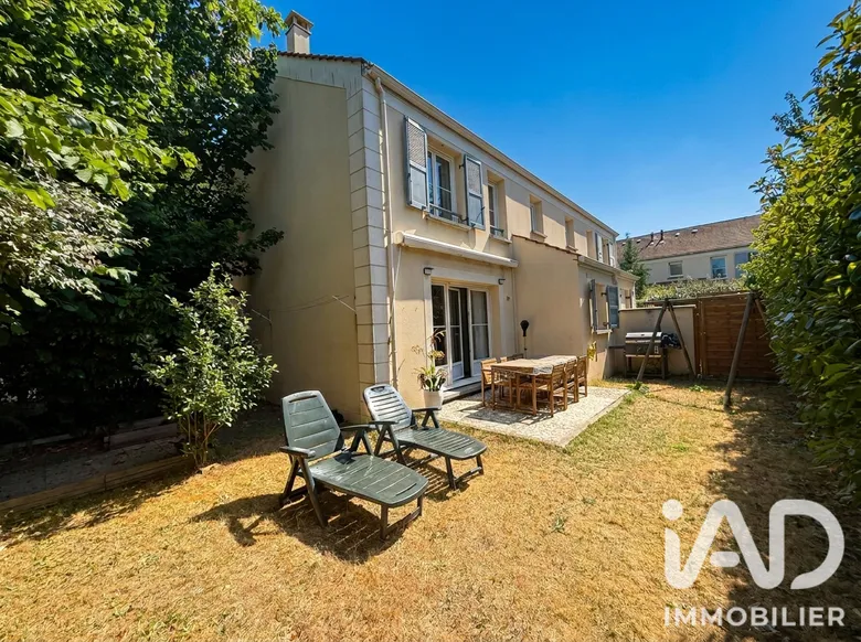 Maison 5 pièces 86 m² · à Savigny-le-Temple · 86,3 m² · 310 000 €