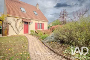 House in Rosny-sur-Seine (78710)