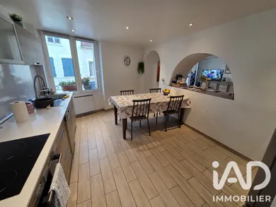 Immeuble à Louvres (95380)