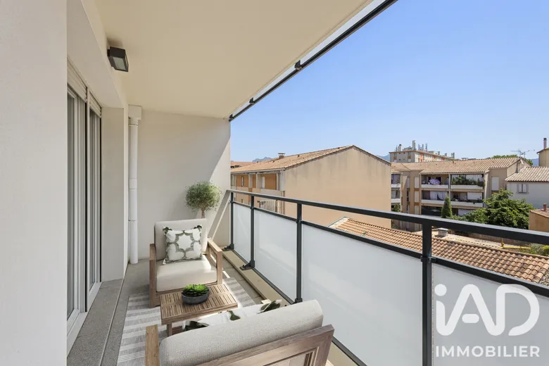Appartement 3 pièces 59 m² · à Aubagne · 59 m² · 245 000 €