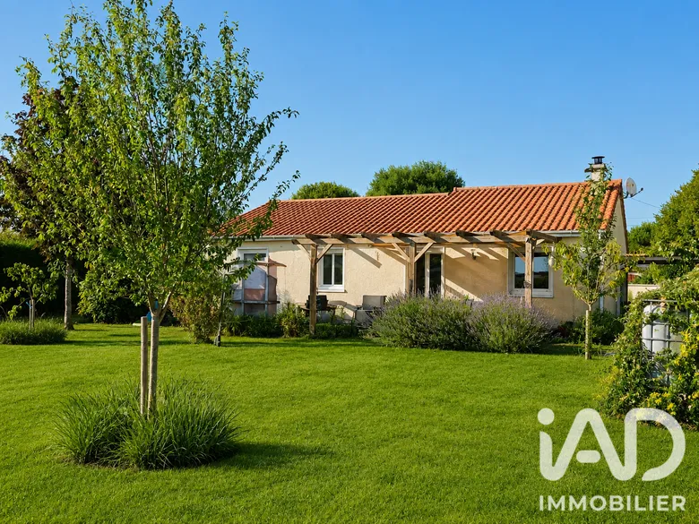 Maison 5 pièces 109 m² · à Liniers · 108,6 m² · 195 000 €