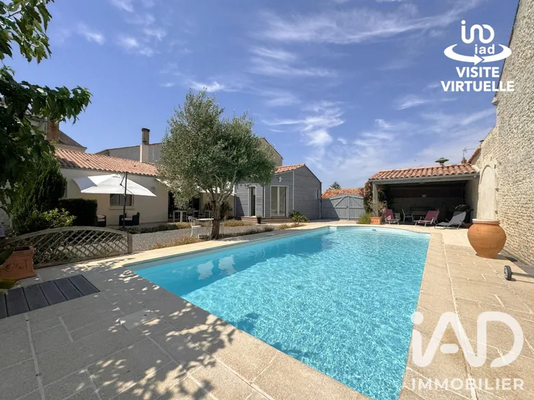 Maison 6 pièces 131 m² · à Vouillé-les-Marais · 131 m² · 329 000 €