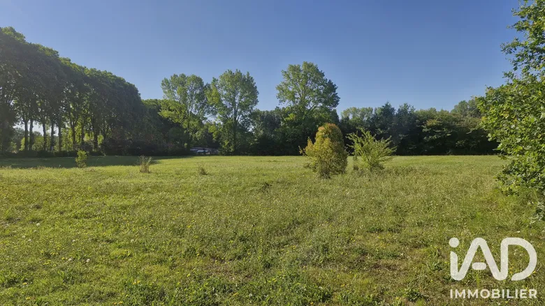 Terrain agricole à Lafrançaise (82130) · 39 000 €