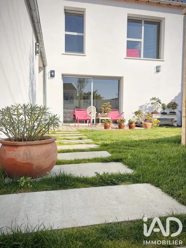 Maison 4 pièces 100 m² · à La Rochelle · 99,5 m² · 700 000 €
