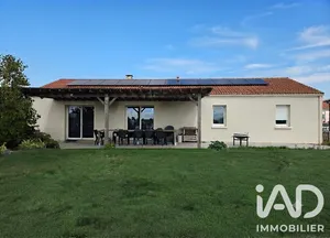 Maison traditionnelle à Cléré-sur-Layon (49560)